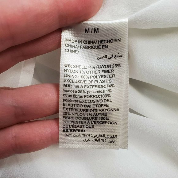 SOLD! White House Black Market Blouse White Pinstripe Off Shoulder Lined Top M - Picture 12 of 12